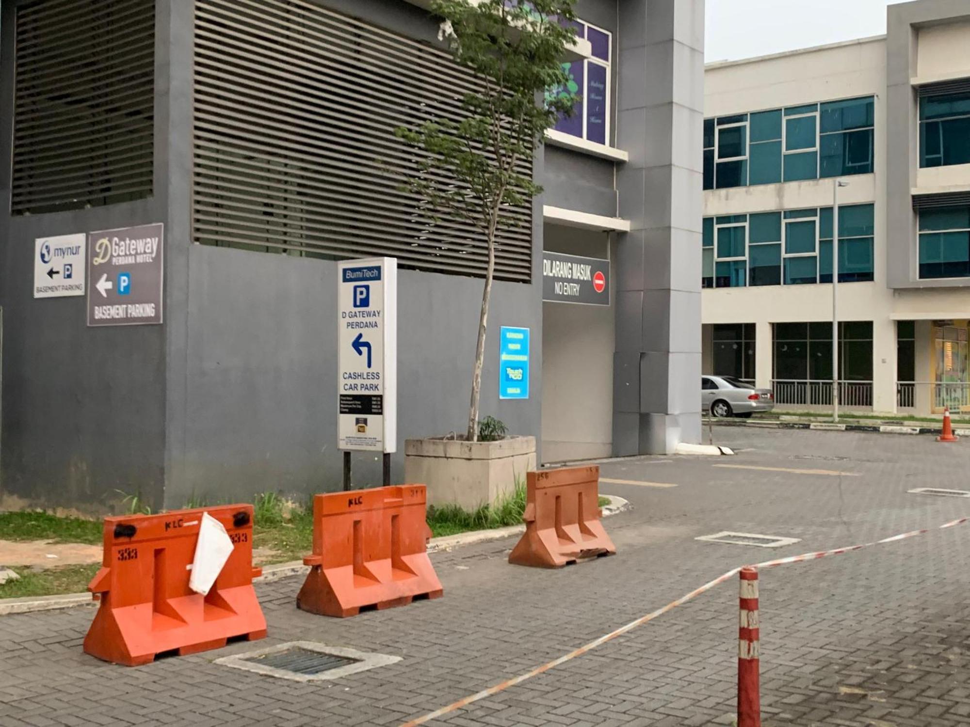 D Gateway Perdana Hotel Bangi Exterior photo
